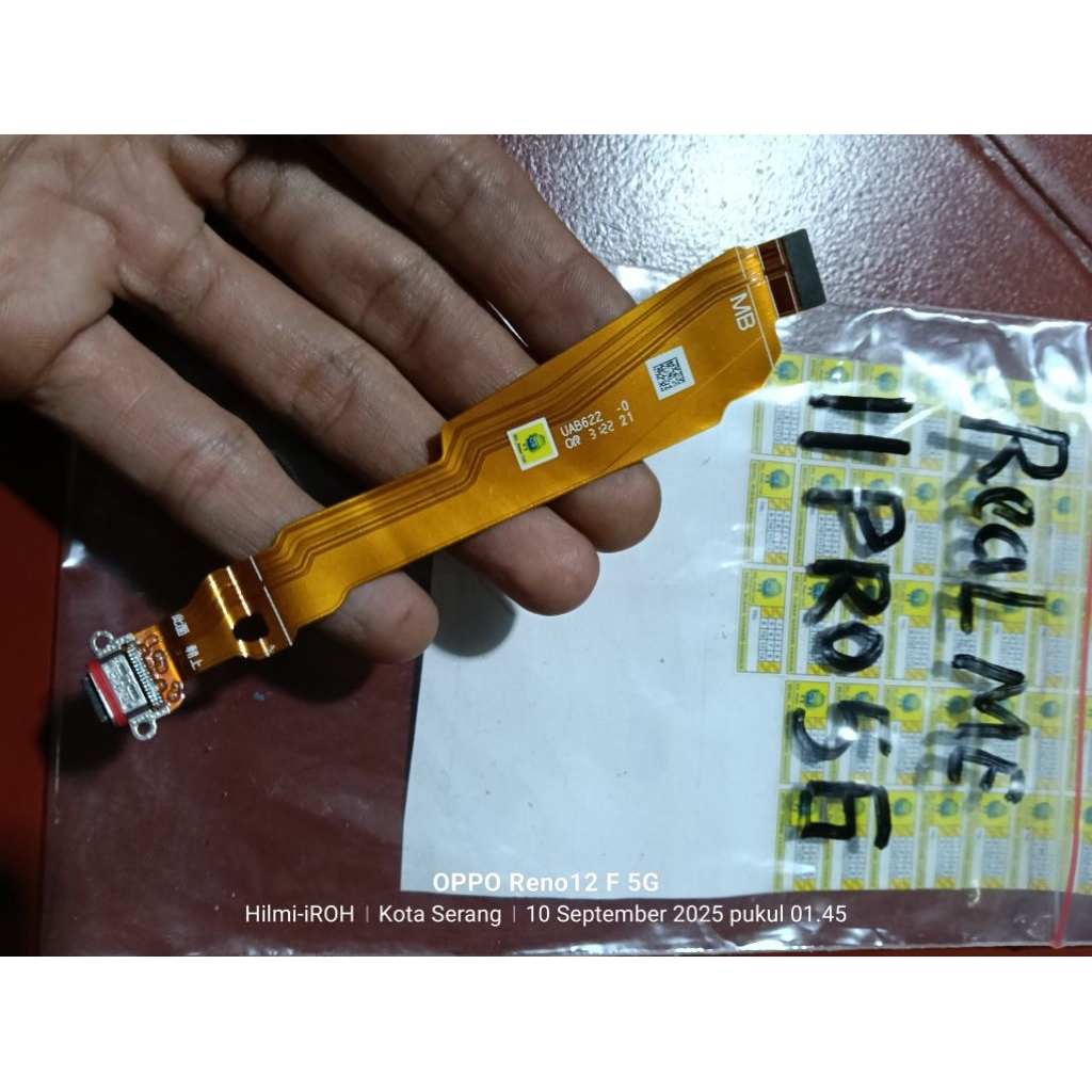 flexible cas charger casan realme 11 pro 5G ori copotan normal