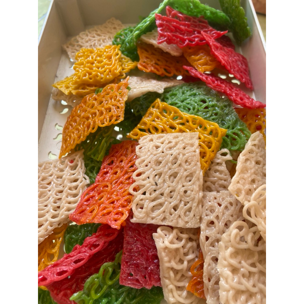 

Krupuk Kassandra Mentah Warna Warni