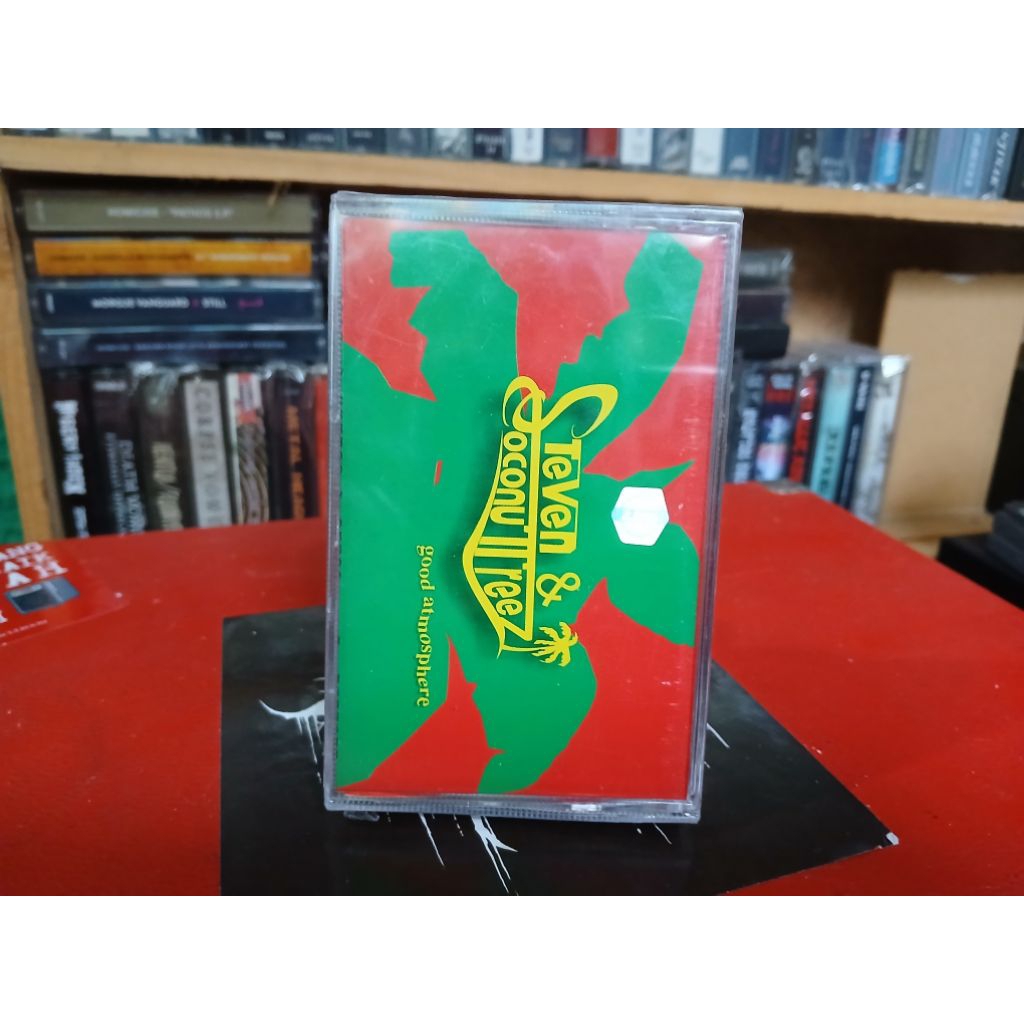 Kaset Pita STEVEN & COCONUT TREES