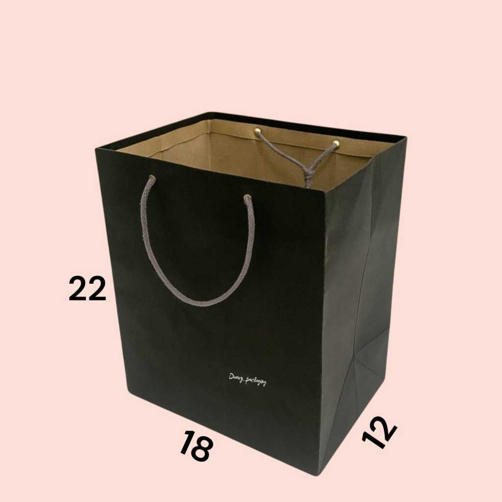 

Paper bag HITAM 18 x 22 | Paperbag Polos | Paper bag Snack | tas kertas Kraft