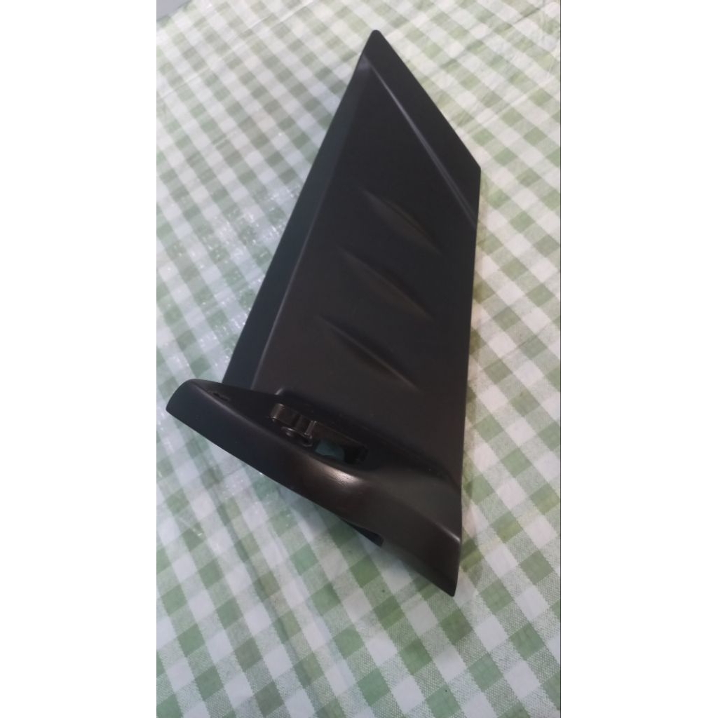 Dudukan kaki spion honda rs BRV rs Mobilio tahun 2016 2018 2022 bagian kanan