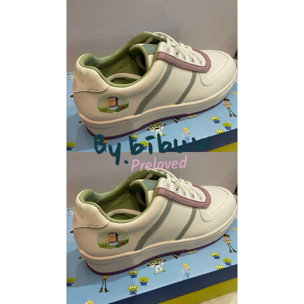 KRONIKEL SEPATU BUZZ LIGHTYEAR PRELOVED