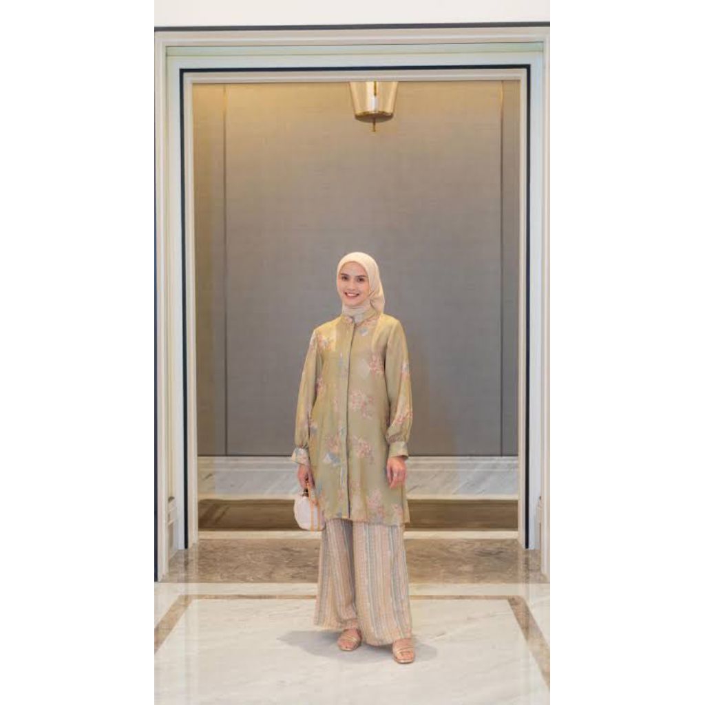 tarunika tunic size L Tunik by muda official