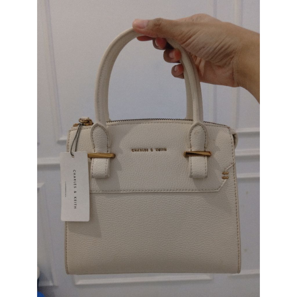 Charles and Keith Tas Wanita Hand Bag Second Ori