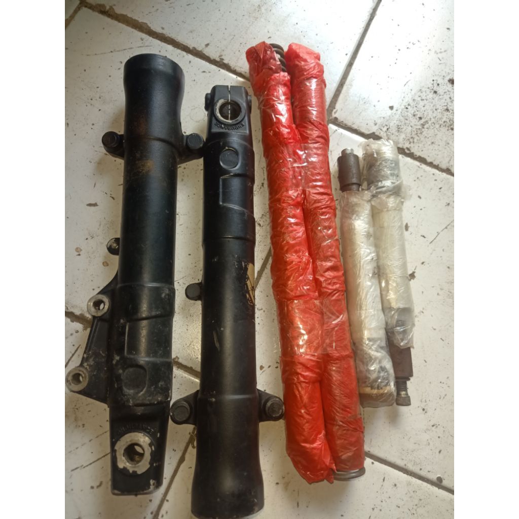 Bottom shock depan bajay fulsar 220