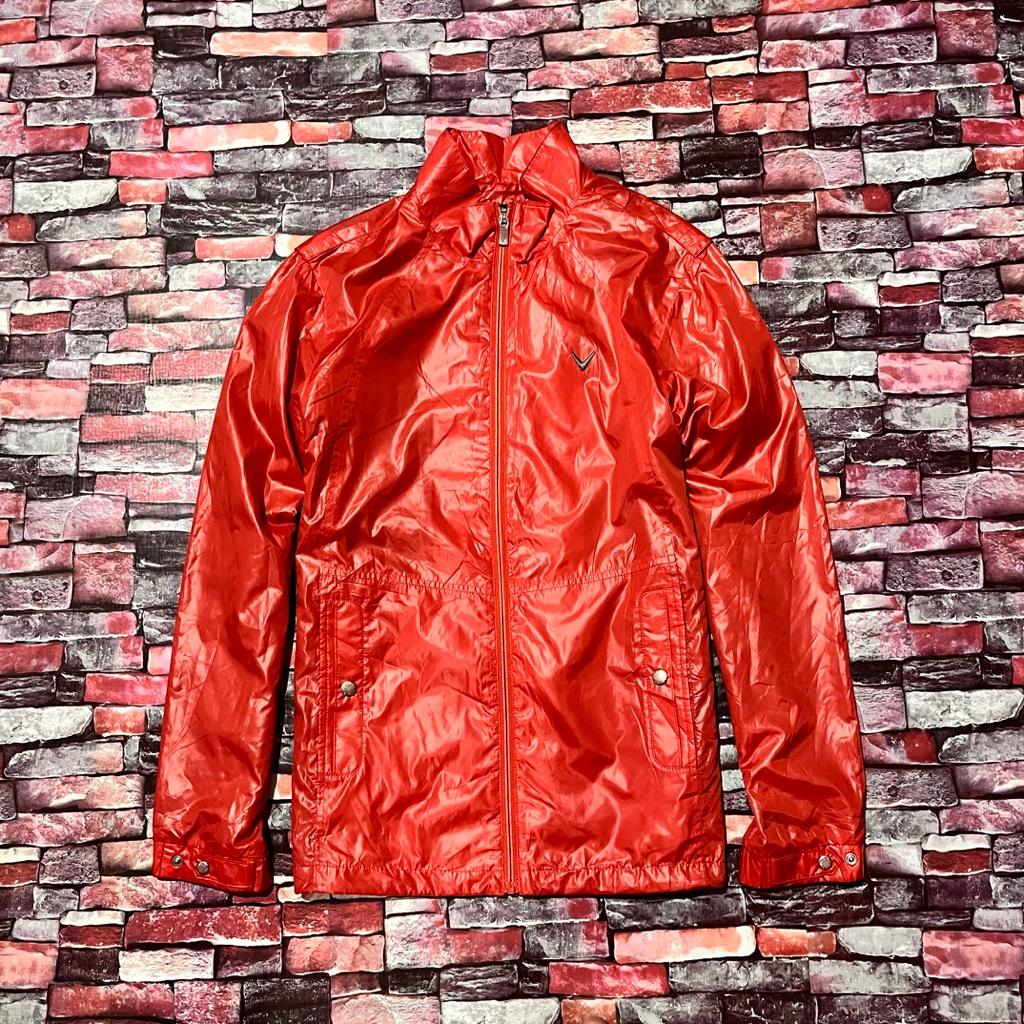 Jaket parasut Callaway ( Size M || Lebar dada 54 CM Panjang 70 CM )