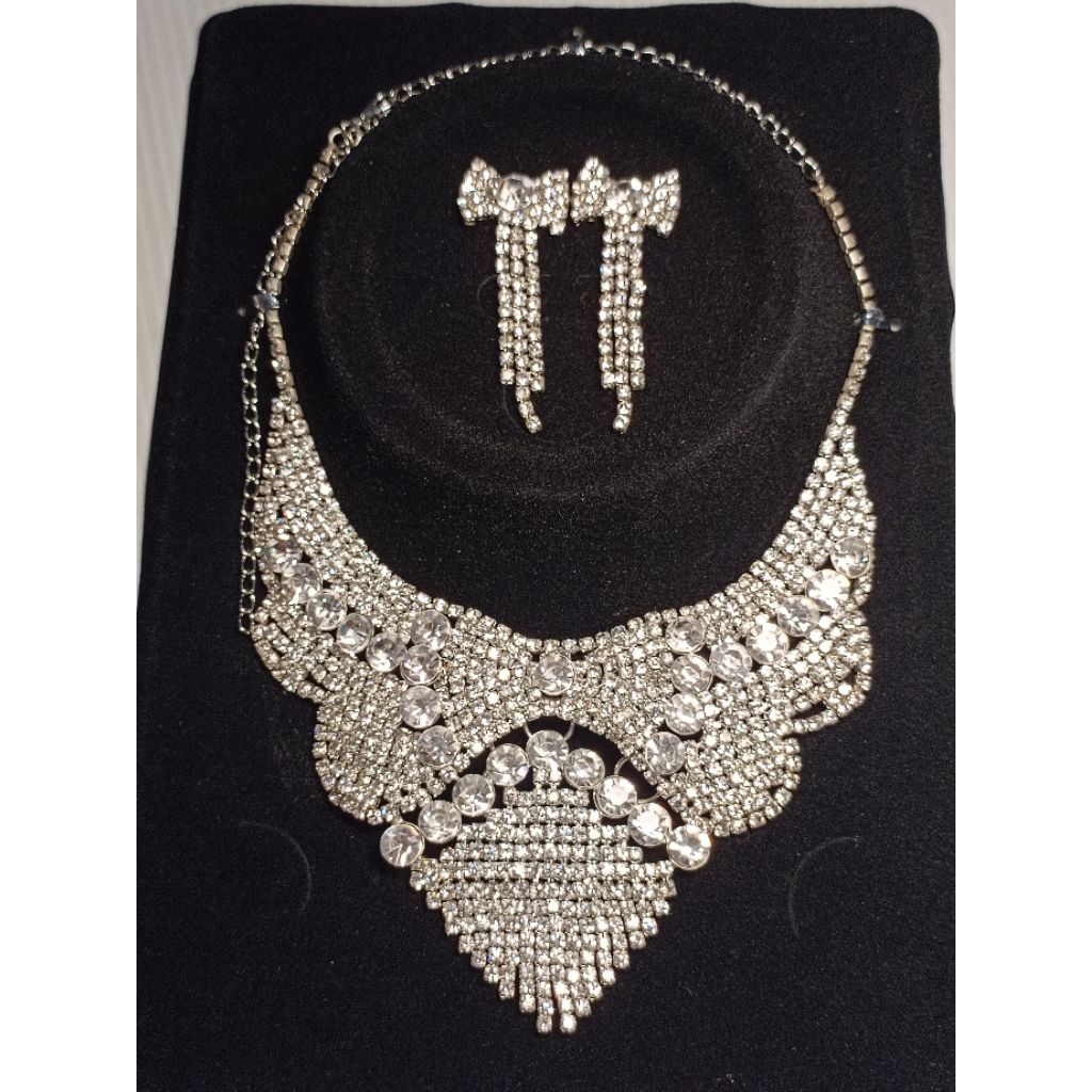 Set Perhiasan Permata Imitasi (L)