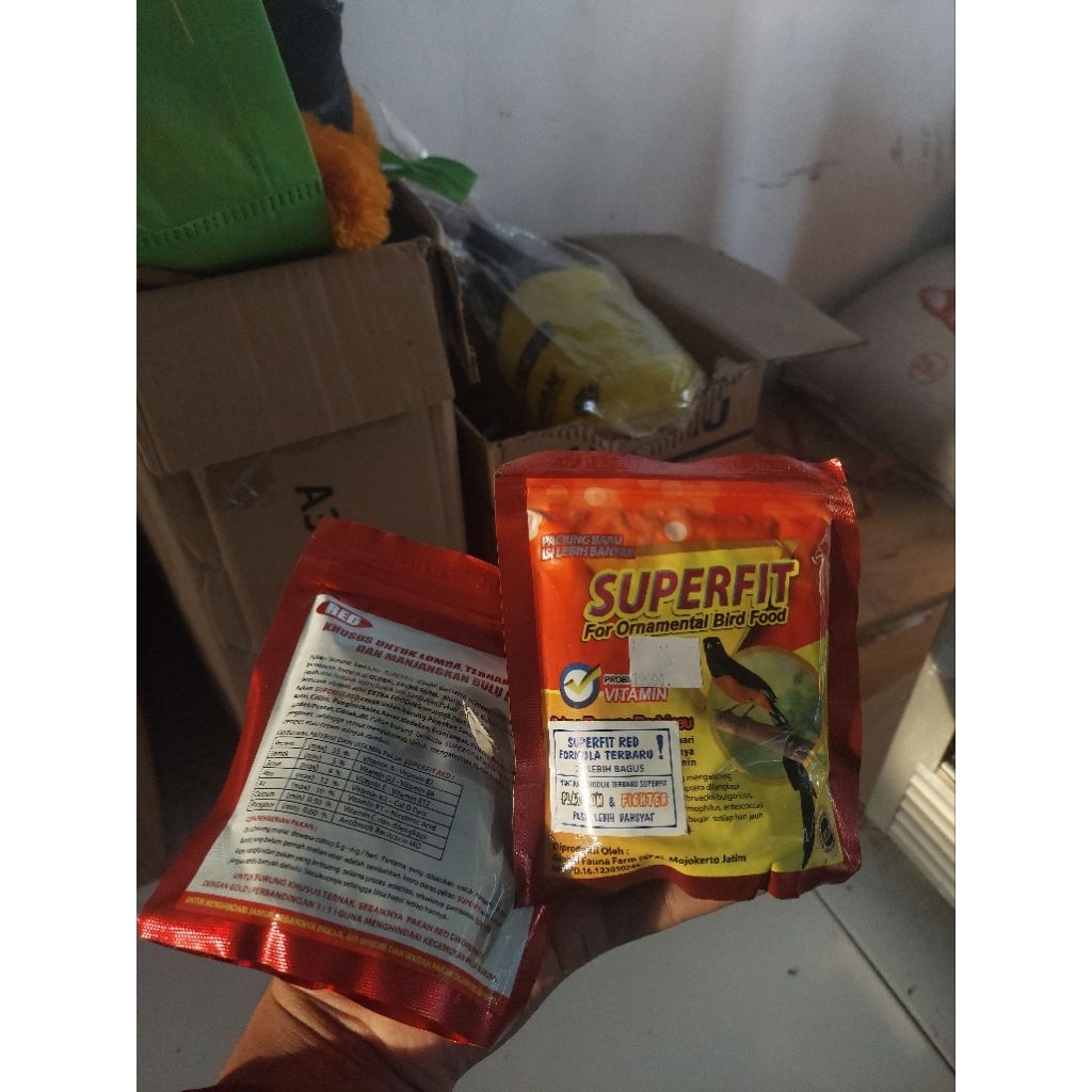 SUPERFIT RED High Protein 100gr VOER BURUNG BERKICAU