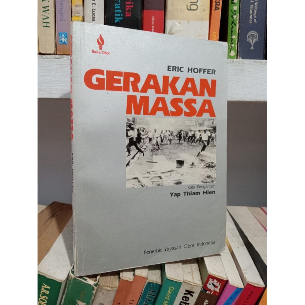 GERAKAN MASSA