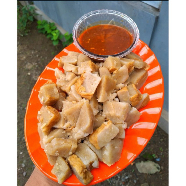 

pentol corah isi banyak + ada caos / bumbu tinggal dikukus