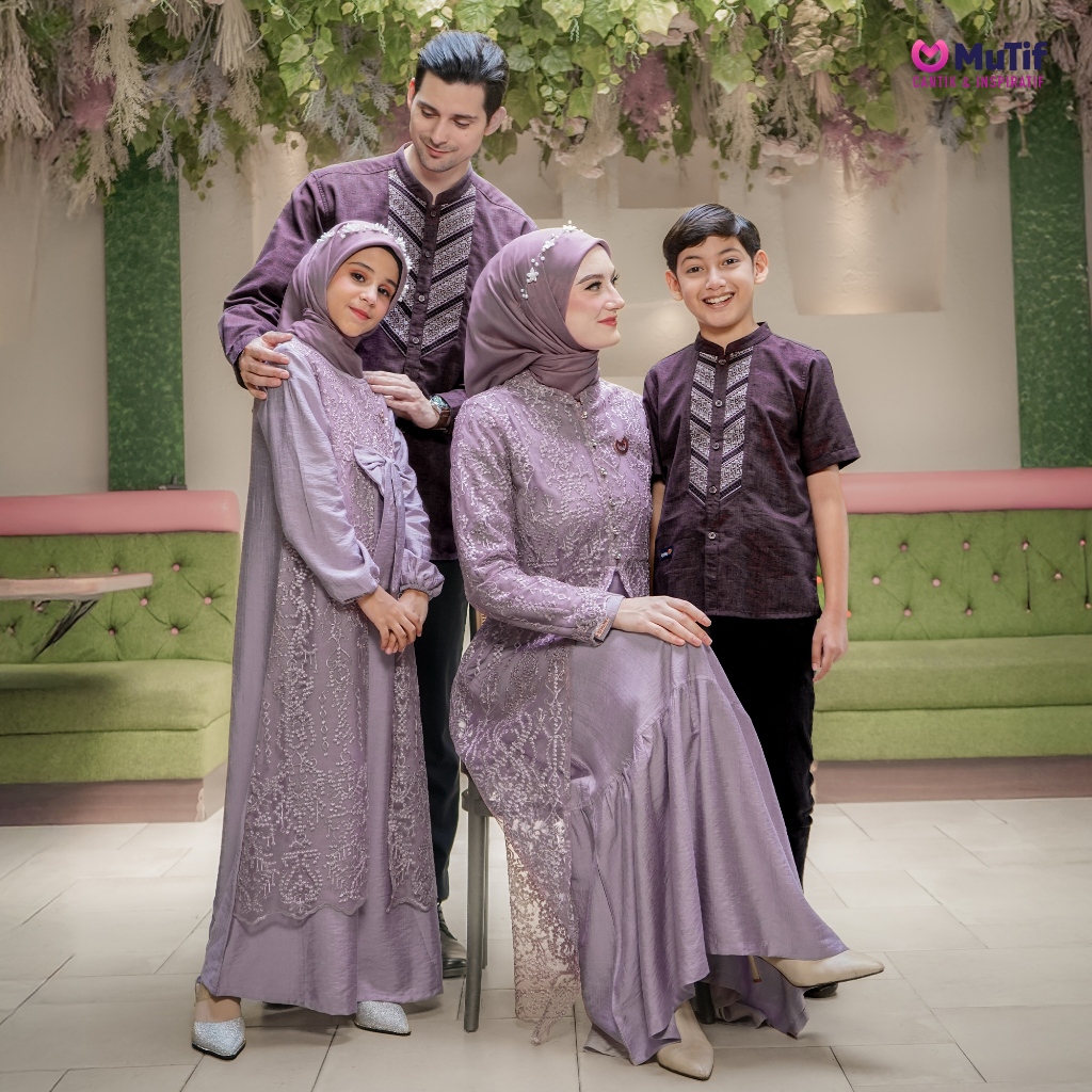 MUTIF Sarimbit Keluarga Chafika Garvi Grapeade Red Royale Koko Tangan Panjang dan Gamis Outer Brukat