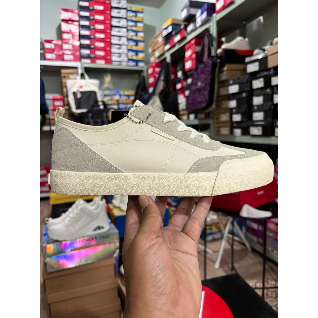 sepatu airwalk CARMEN off white