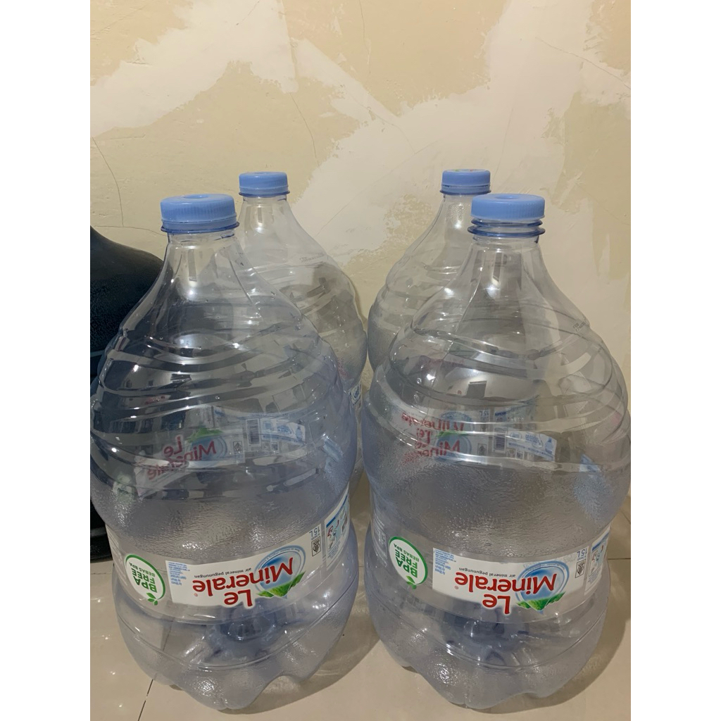 galon kosong Bekas le mineral 15 Liter