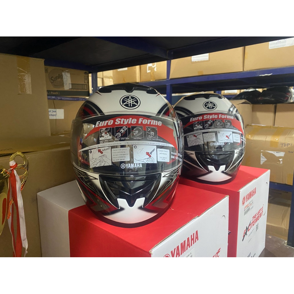 HELM FULL FACE YAMAHA ORIGINAL SIZE L