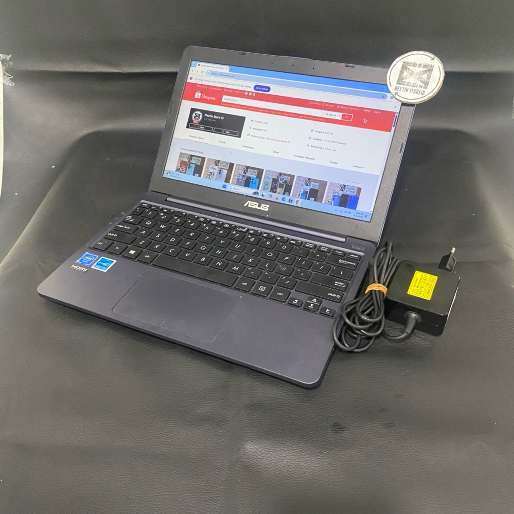 LAPTOP ASUS VIVOBOOK 12 E203MAH CELERON N4020 4GB 12INCH SECOND BERGARANSI
