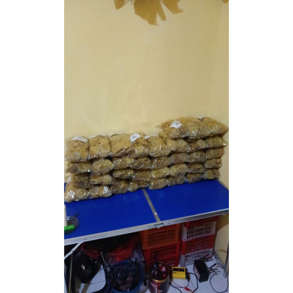 

Kerupuk Bawang Arto Moro