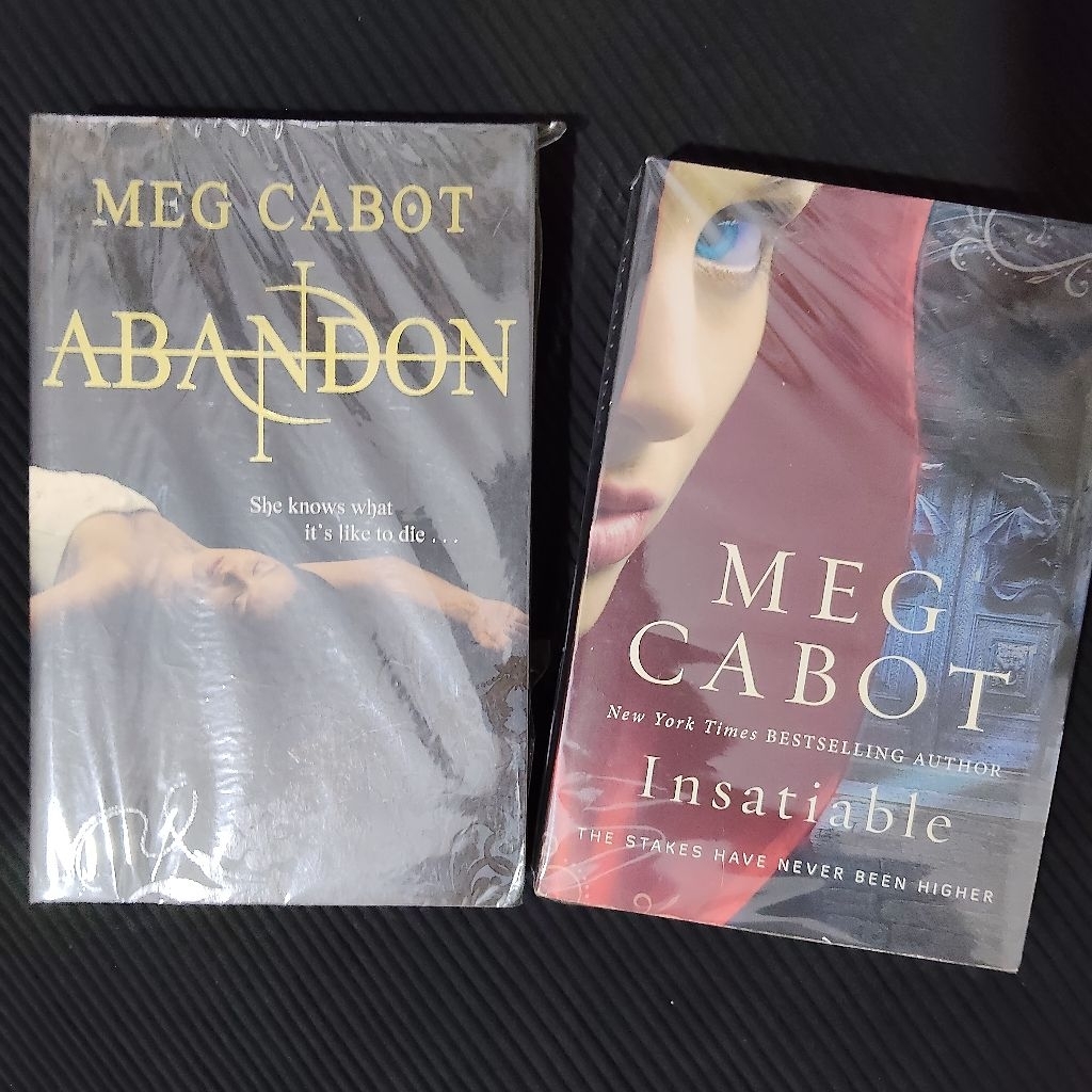 Buku Original • Novel Bahasa Inggris Romansa - Abandon & Insatiable / MEG CABOT