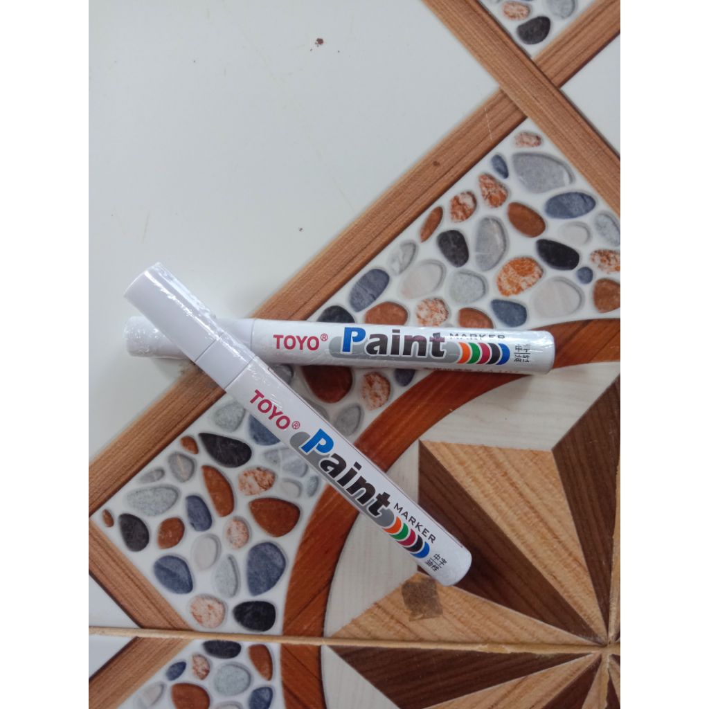 

SPIDOL WARNA BAN MOTOR MOBIL TOYO PAINT PERMANEN