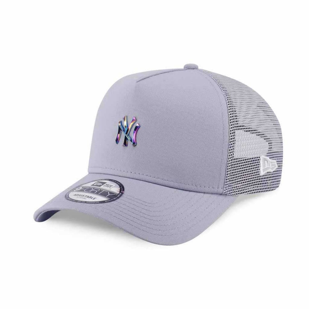 Topi New Era Cap New York Yankees Metal Badge FW25 Dolphin Gray Trucker Type A Frame 9Forty Adjustab