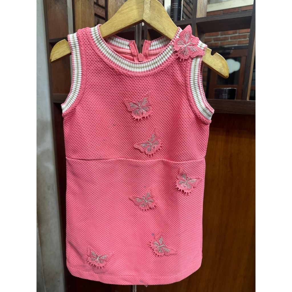 Dress gingersnaps