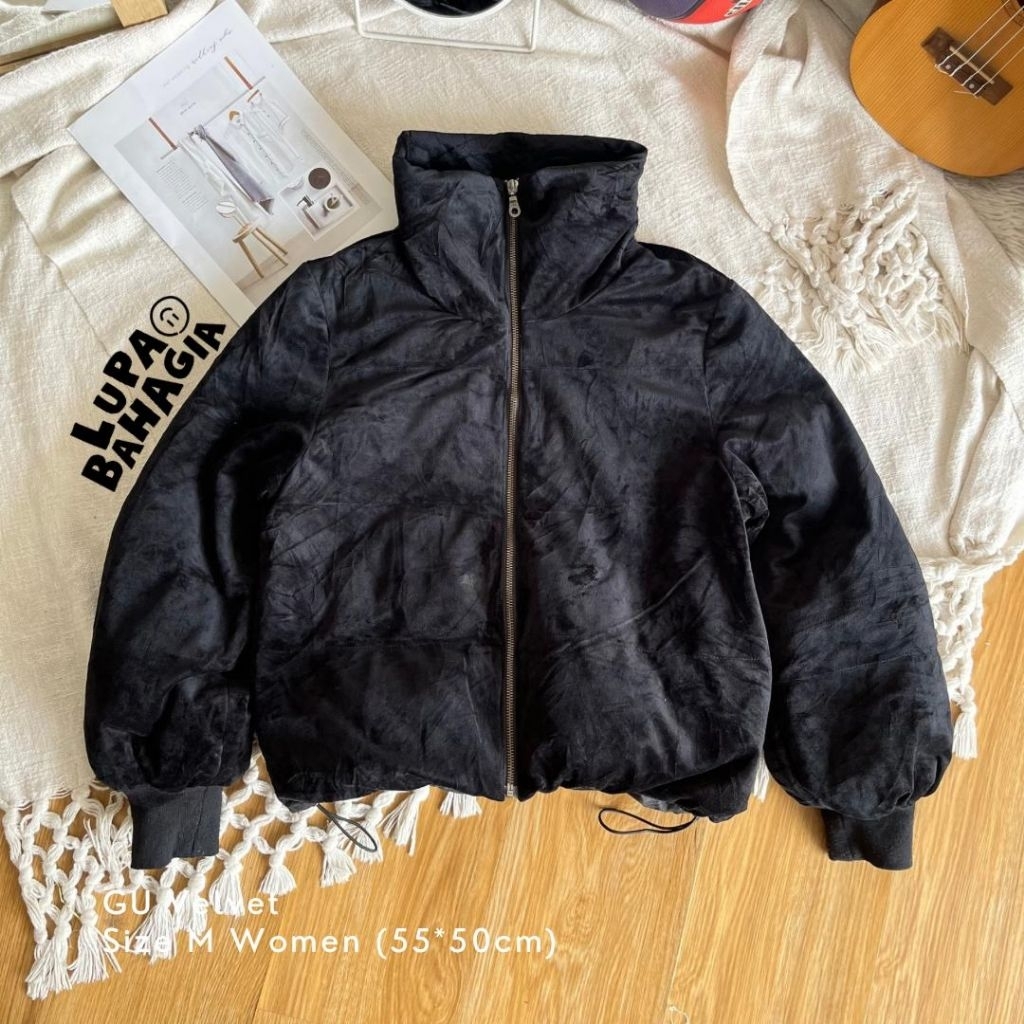GU by UNIQLO Black Velvet Puffer Gelembung Jaket size M Women | 100% Original