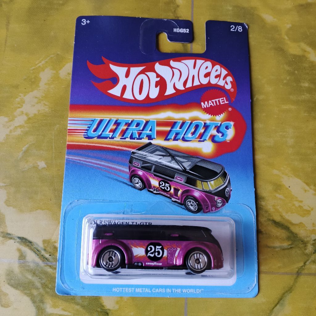 Hot Wheels Ultra Hots Volkswagen T1 GTR