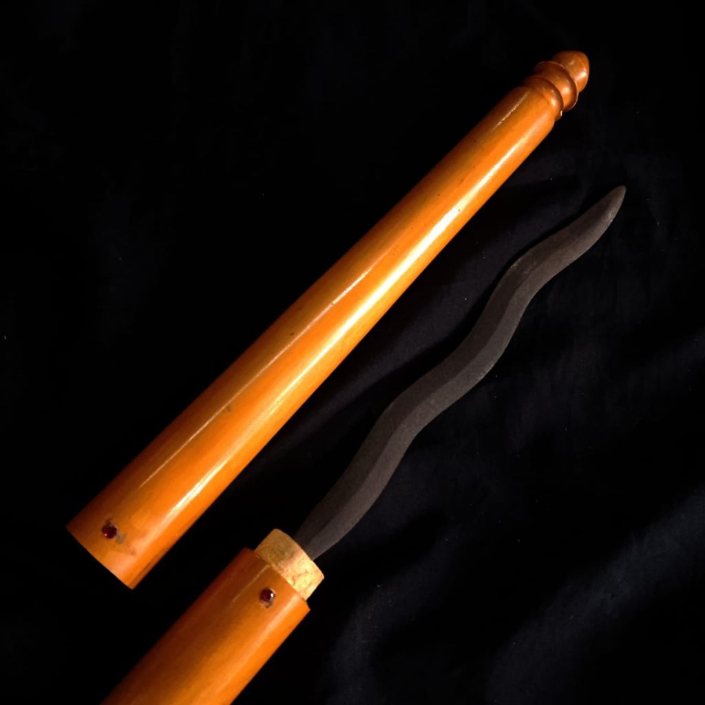 Tongkat komando bahan kayu kemuning