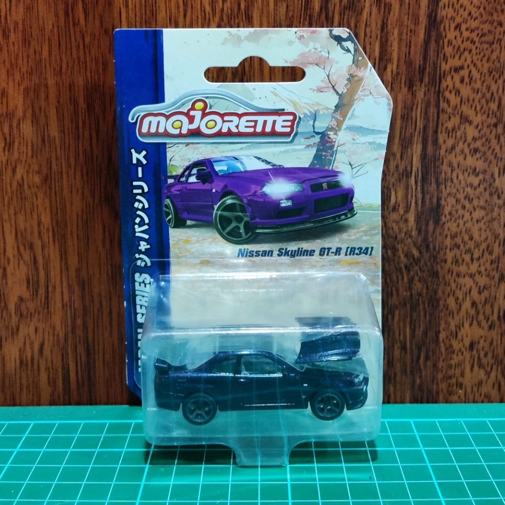 diecast majorette Nissan skyline GT-R R34 chase car