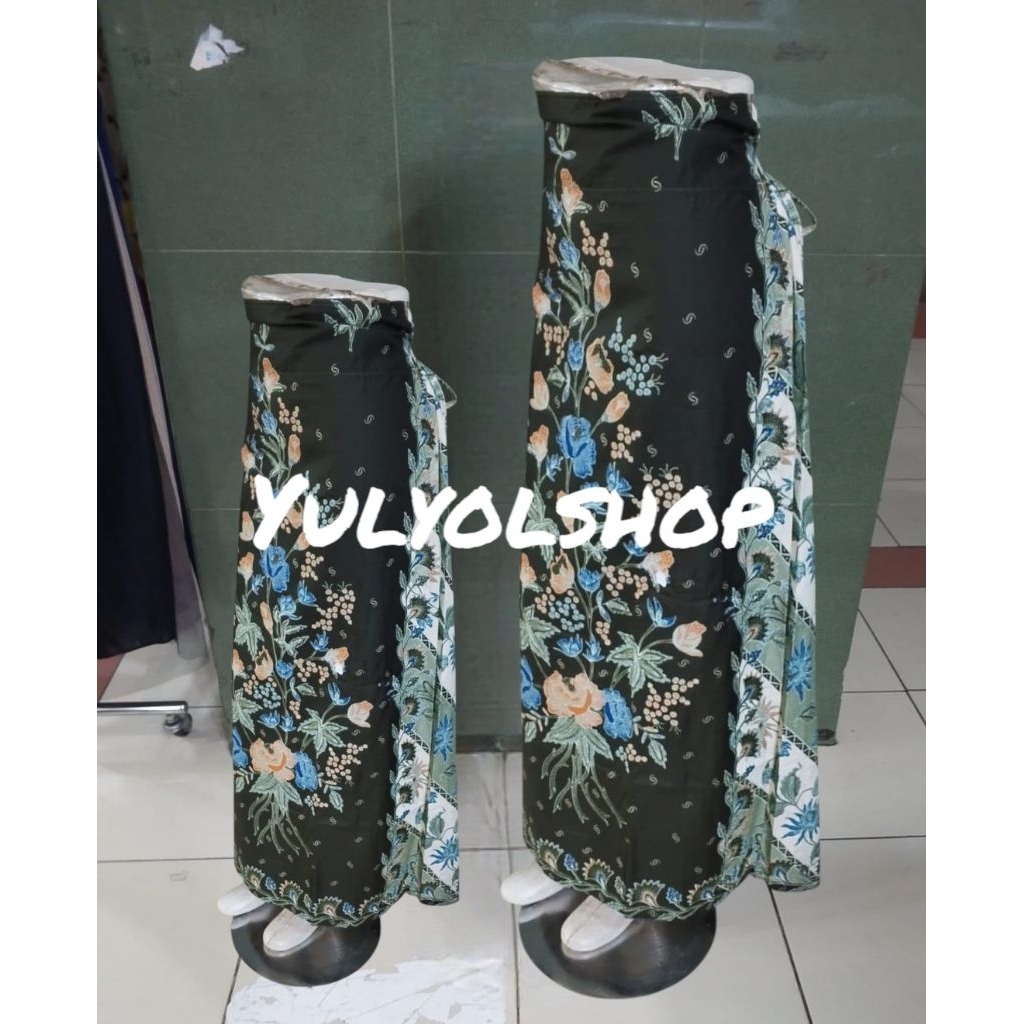 Rok Payung Batik Cap Motif Bunga – Allsize Jumbo Friendly -Bawahan Kebaya Encim-Fashion Lainnya