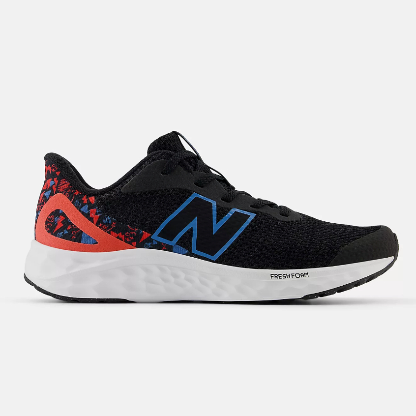 Sepatu Sneakers Anak NWBC Fresh Foam Arishi v4 Black with Azure and Blast Red Original GPARIGN4