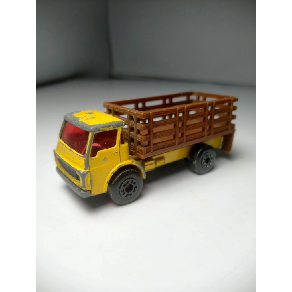 Matchbox Superfast Cattle Truck no.71 Rare Vintage Made in Macau 1976
