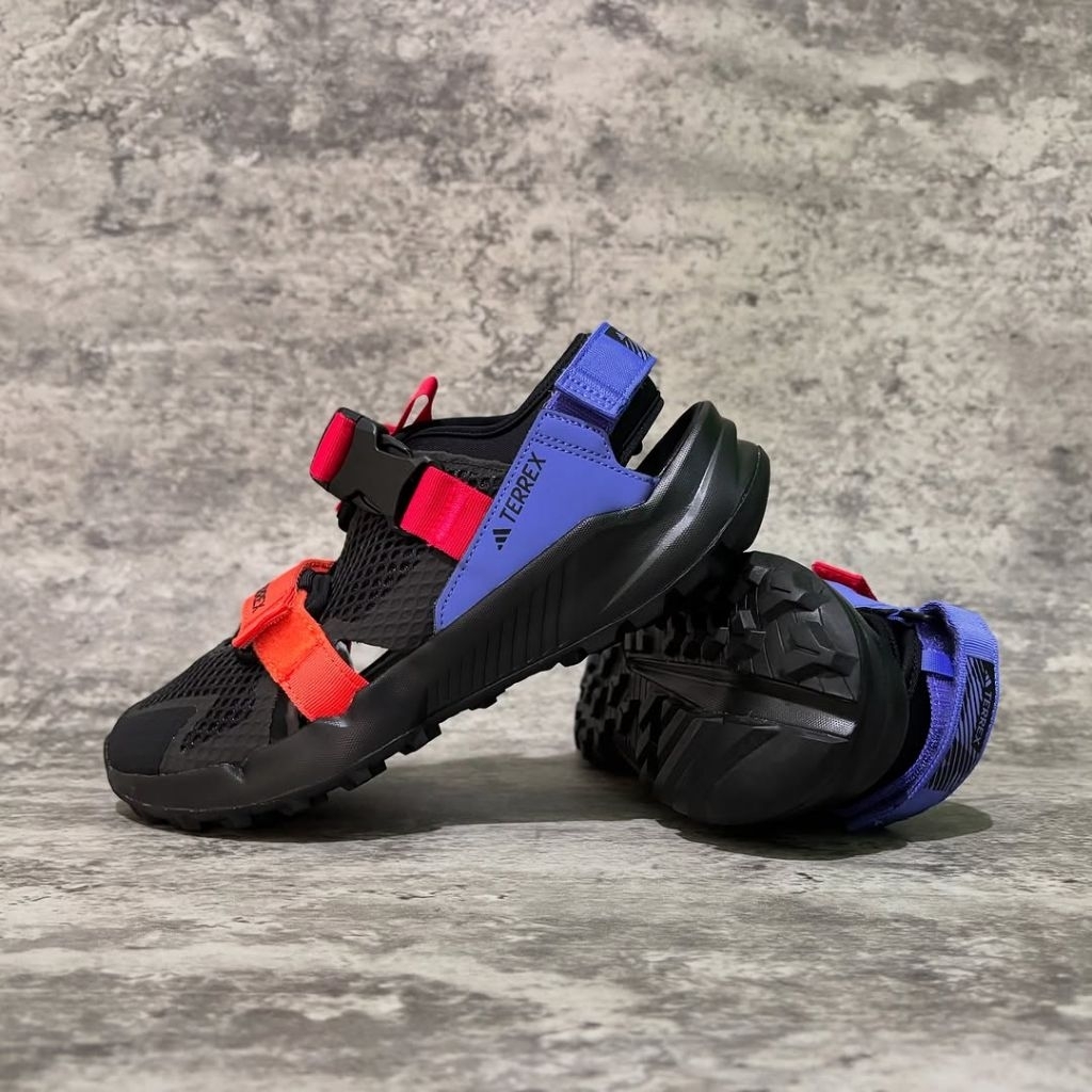 SANDAL GUNUNG ADIDAS OUTDOOR TERREX HYDROTERRA AT