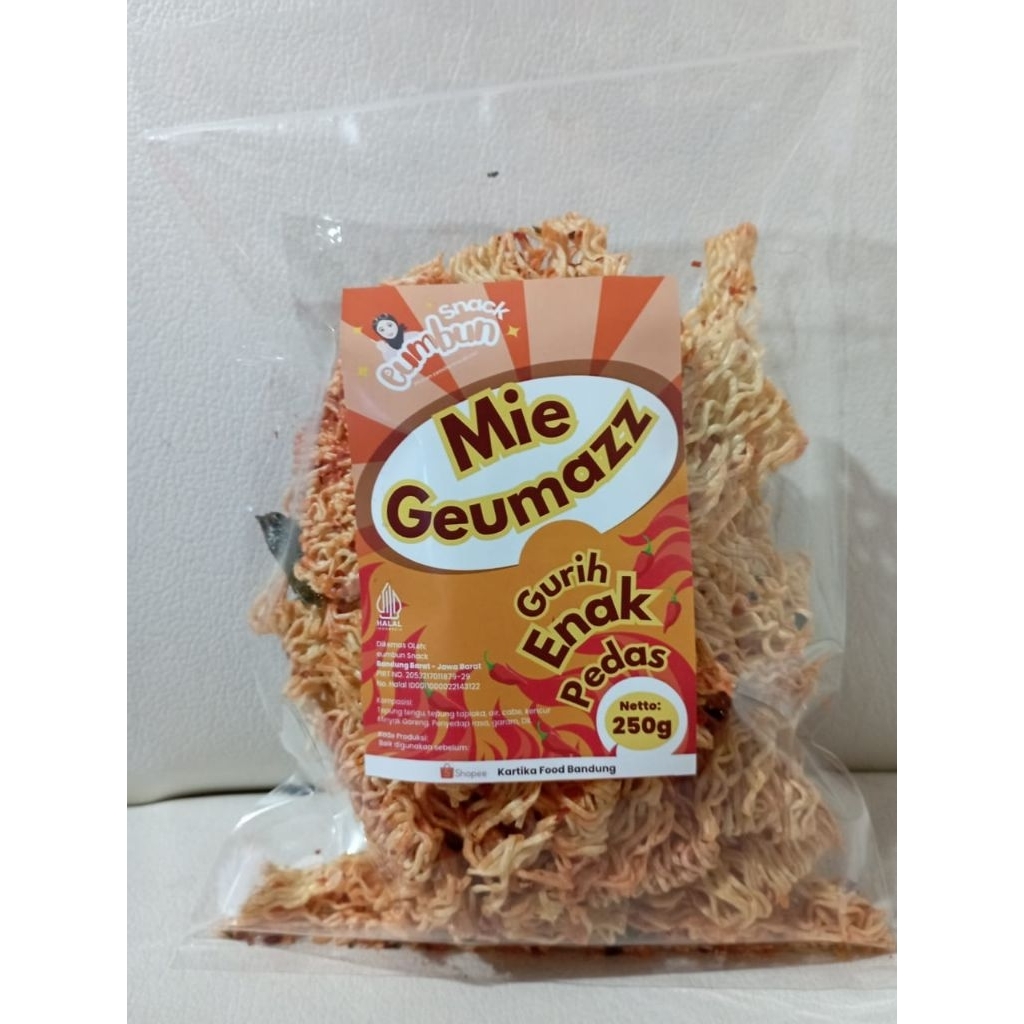 

mie geumazz pedas 250g, mie kremezz, mie kriuk