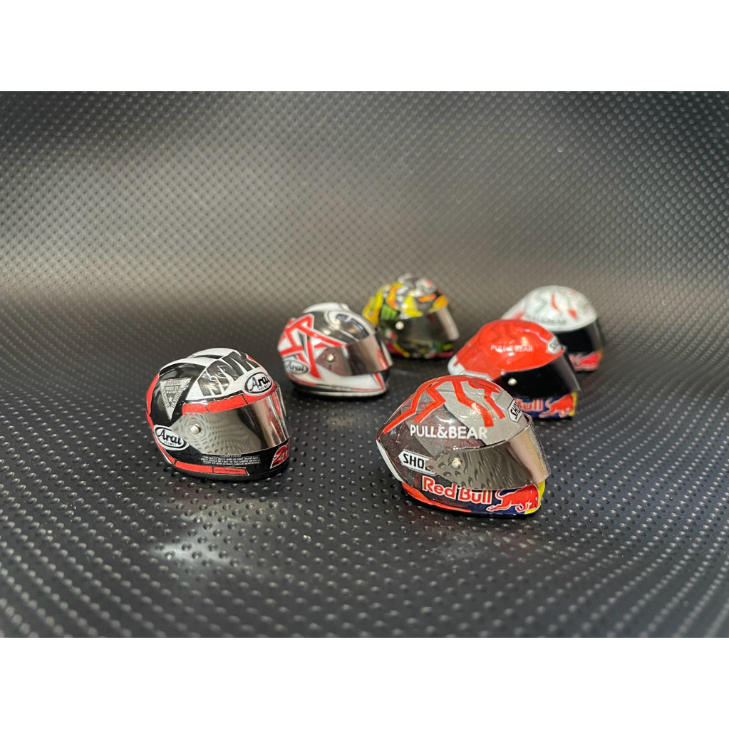 Miniatur helm motoGP skala 1 12 aksesoris motor pt 2