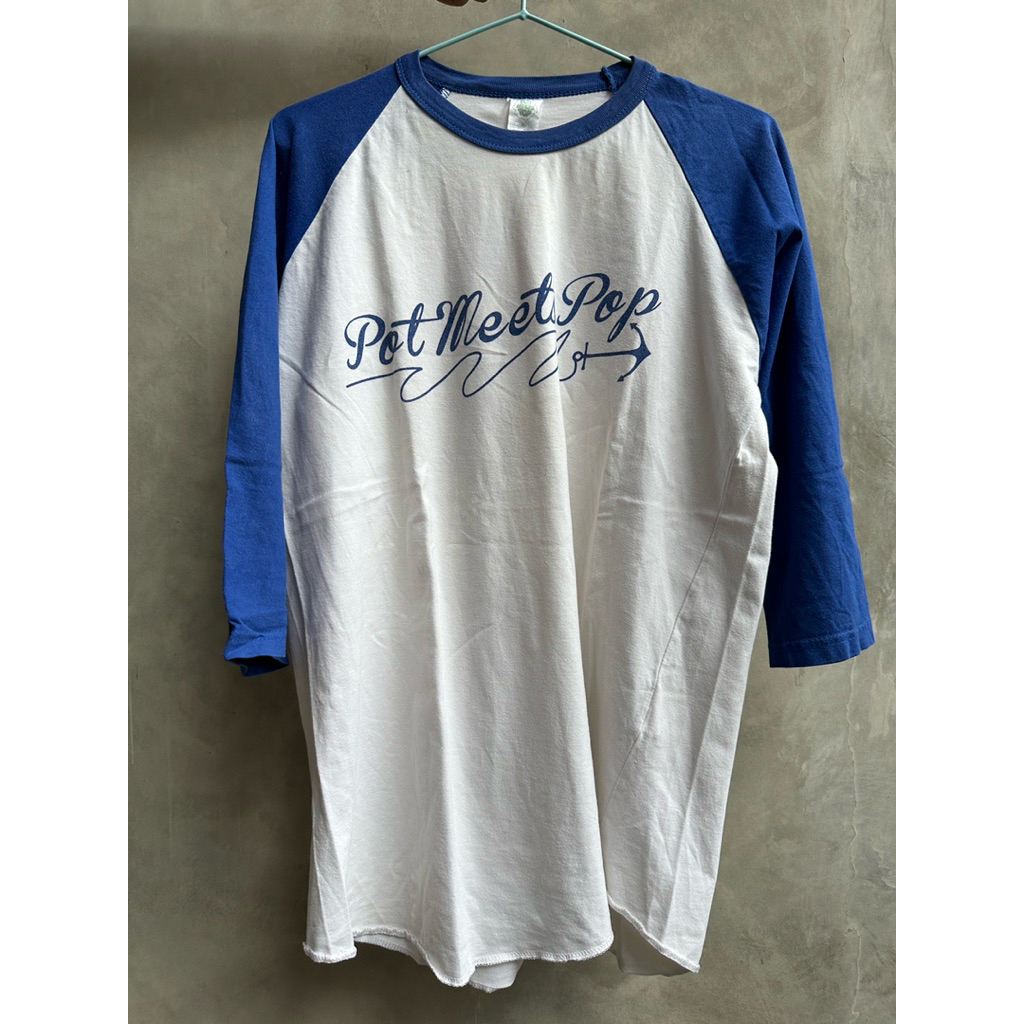 PRELOVED Pot Meets Pop atasan kaos tshirt lengan panjang 7/8 pria cowok
