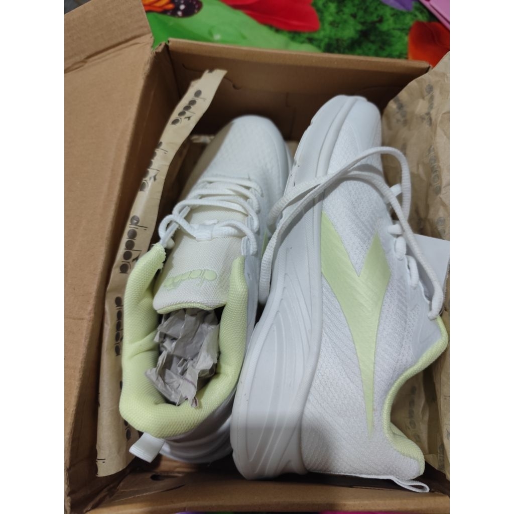 sepatu preloved Olahraga 36 37