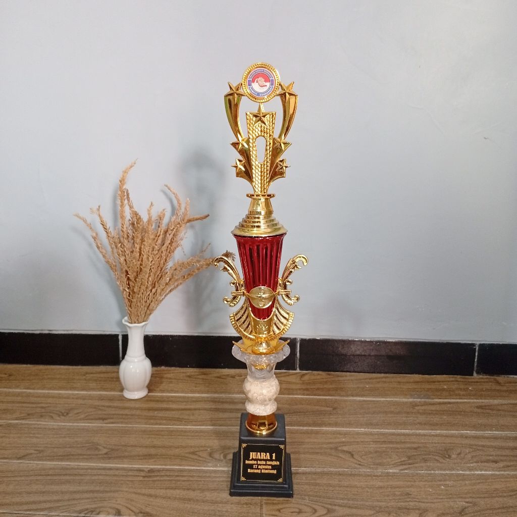 PIALA JUARA LOMBA CK IMPORT BESAR PIALA TINGGI KEJUARAAN