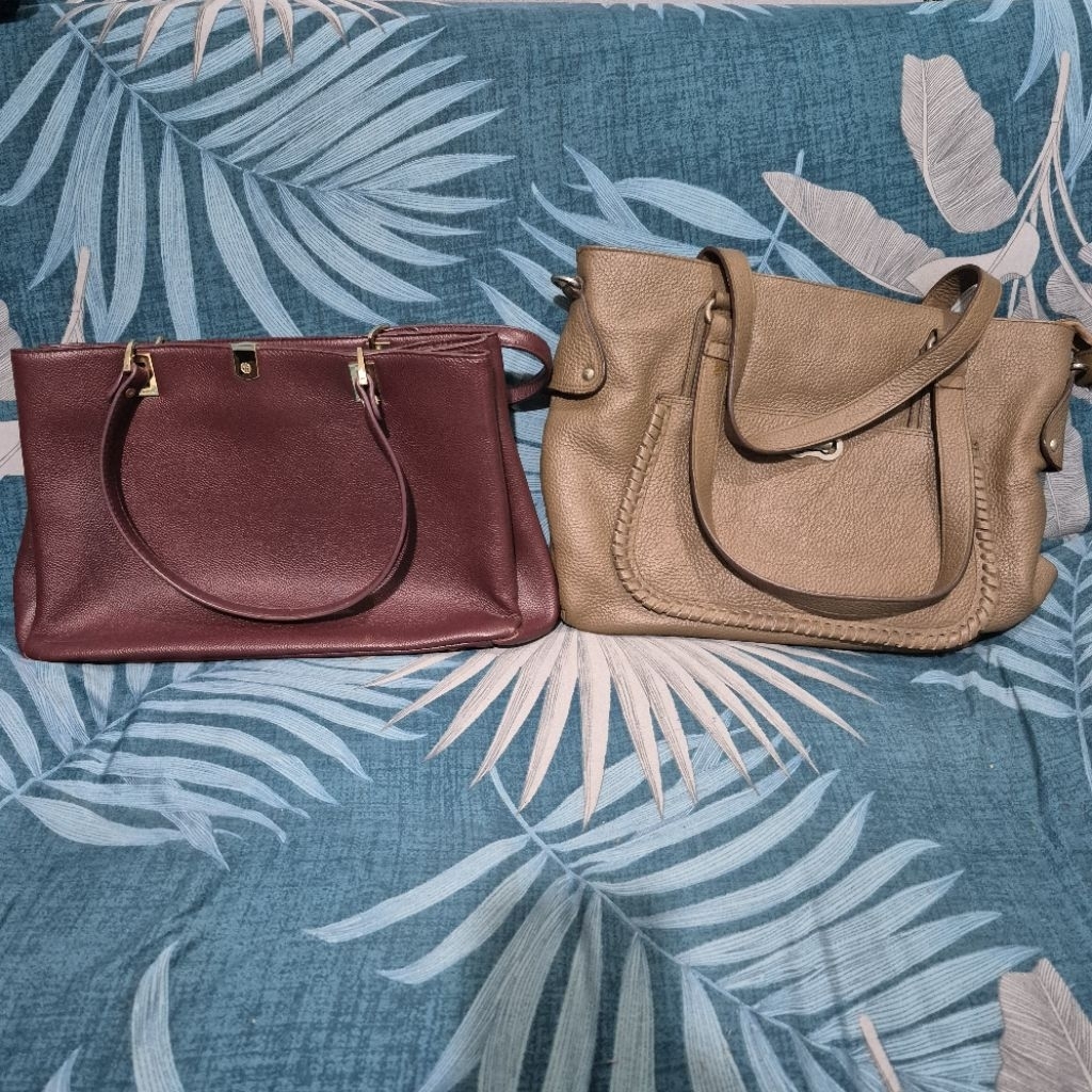 Paket 2 Tas Wanita 1 Gobelini Dan 1 Merk Lain Preloved