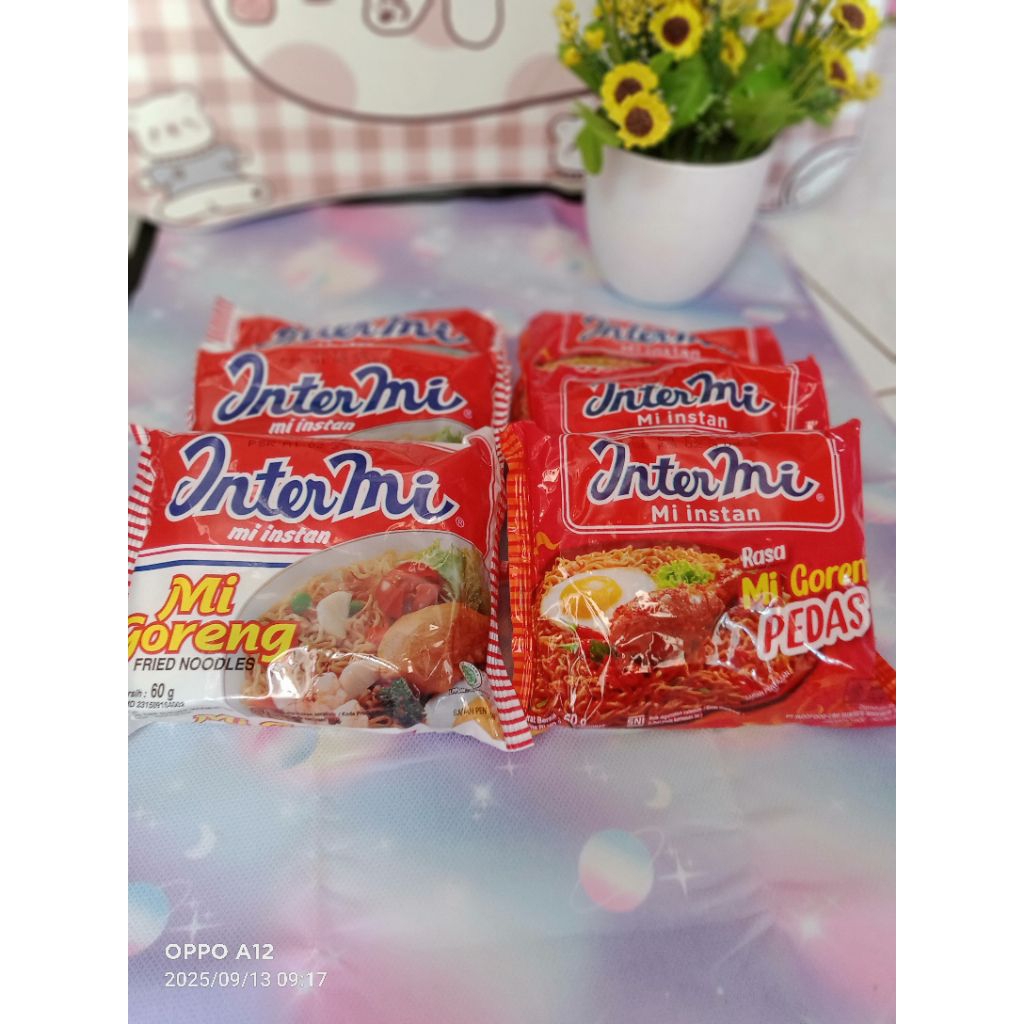 

Intermi mi goreng dan mi goreng pedas paket isi 10