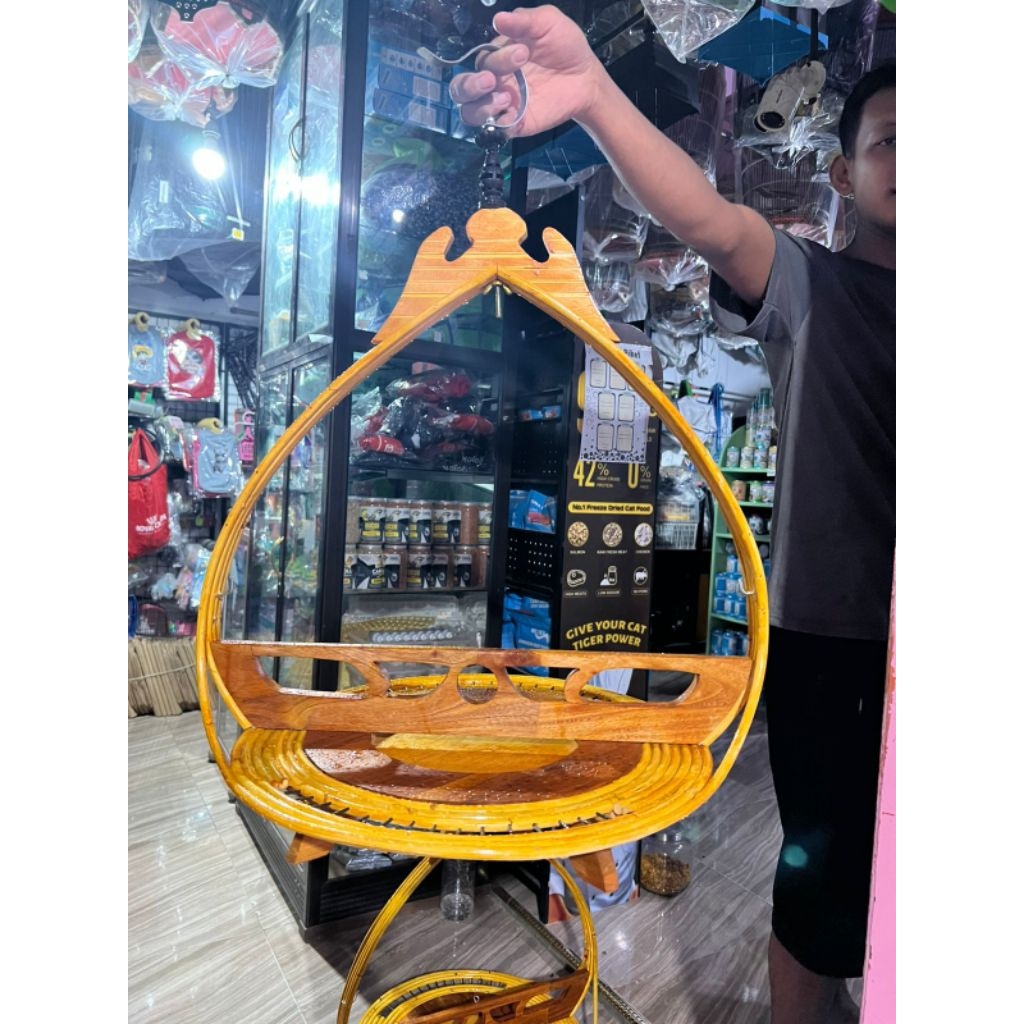 SANGKAR LAYANG UNTUK PERKUTUT DAN PUTER