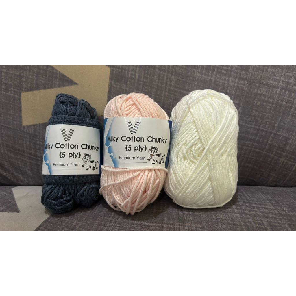 [PRELOVED] Benang Rajut Milk Cotton 5 ply/ Benang Rajut (Harga untuk 3 warna)
