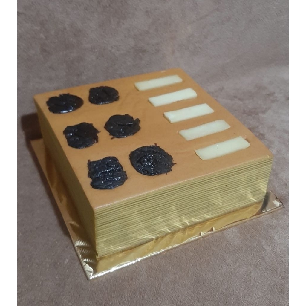 

Lapis Legit Kombinasi (REG) 20 x 20 Cm