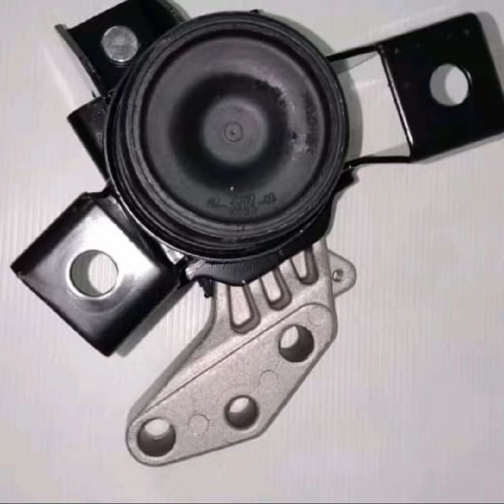 engine mounting suzuki ertiga