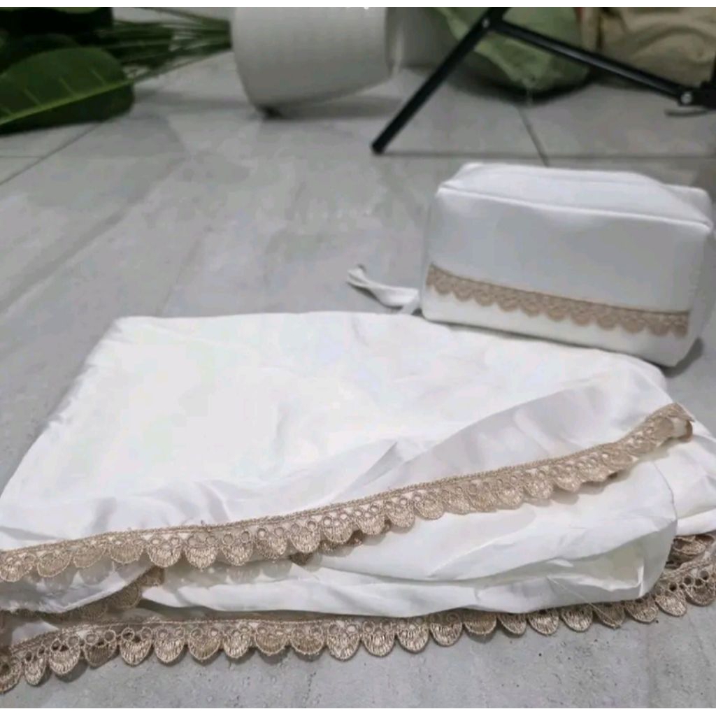 mukena kekinian/mukena premium/mukena silk polos renda 2in1