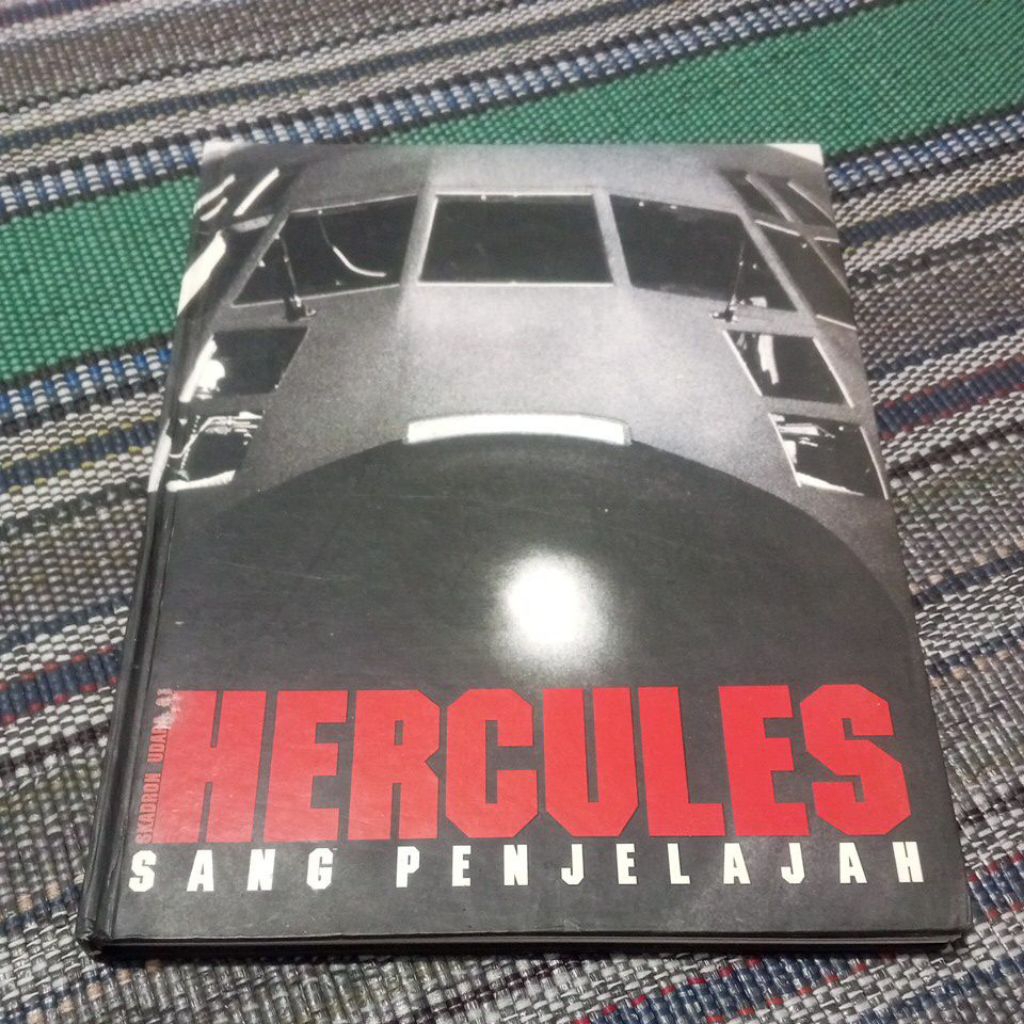 buku pesawat Hercules sang penjelajah