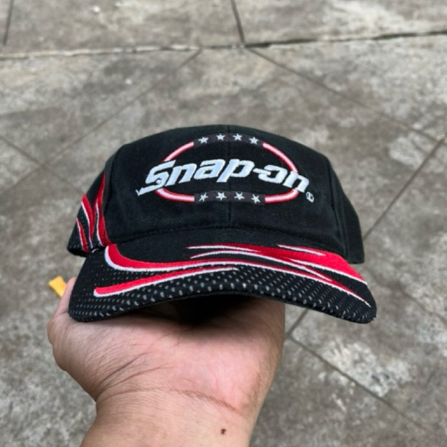 Snap-on Tools Racing Hat Black Red Adjustable Hook and Loop Embroidered