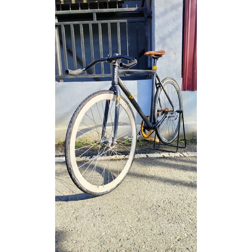 sepeda fixie united soloist 71