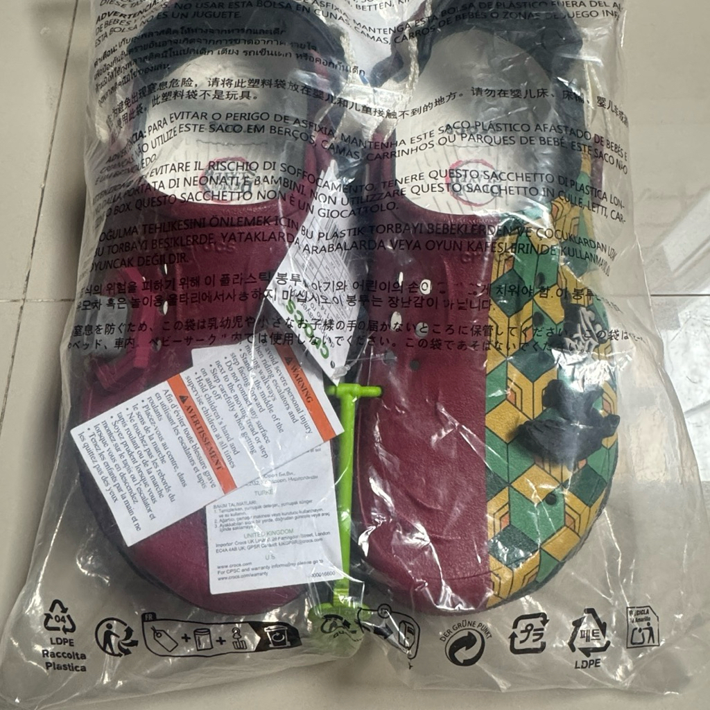 Crocs Demon Slayer Giyu Echo Ukuran 42/m8/w10