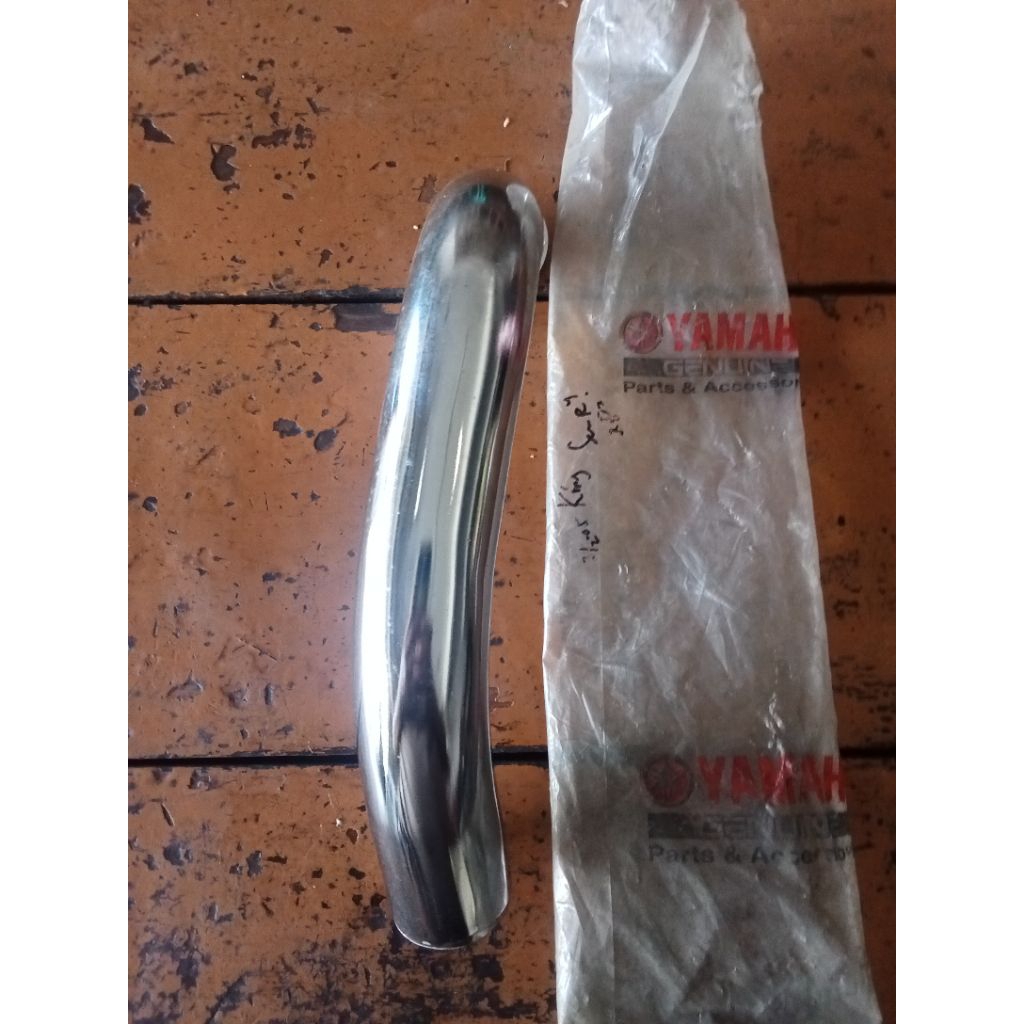 Leher knalpot Yamaha RX-King/Rxs.Original Yamaha Genuine Part.New Old Stock.