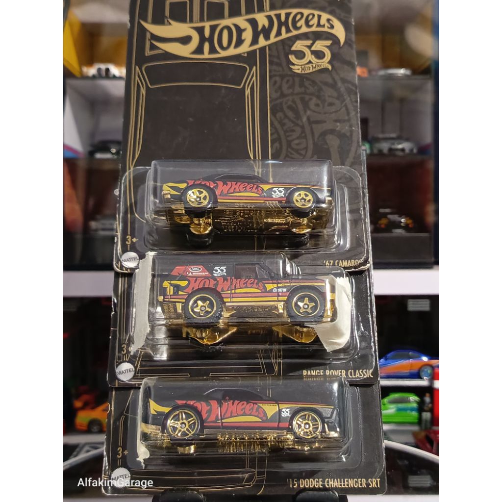 Hot Wheels 55TH Anniversary Black & Gold SET3 Camaro / Dodge Chalenger SRT / Range Rover Classic